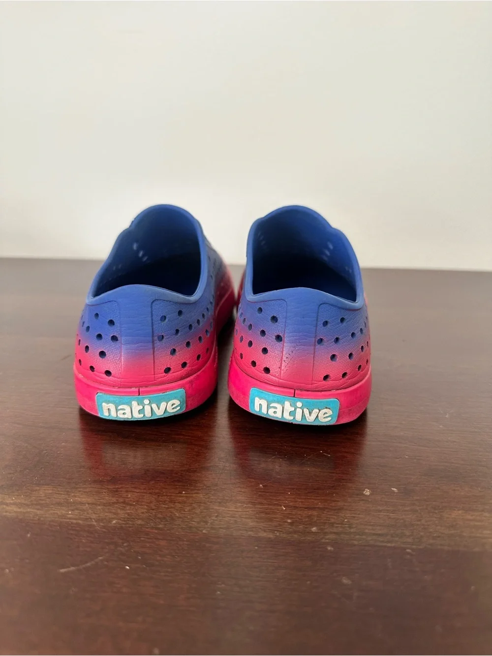 Native Kids Slip-On Shoes in Navy and Hot Pink